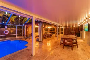 BoyntonBeach Renovated House: Safest Area, Screened Pool, Patio, Bar, Near Beach - Image 4
