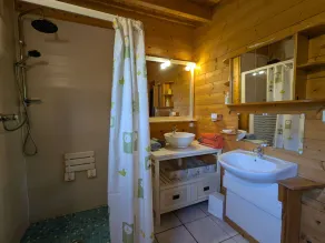 Chalet spacieux près de Gérardmer avec terrasse, verger et activités montagne - Image 3
