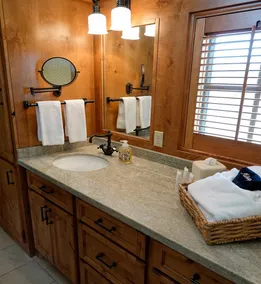 Chisholm Trail Room at Buffalo Point - Image 2