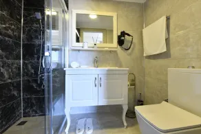 Cunda Ömer Ağa Konağı - Image 3