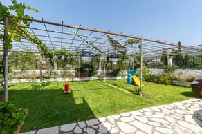 Studio Apartment 'Katerina Pool Studio No5' with Mountain View, Wi-Fi and Air Conditioning - Image 3