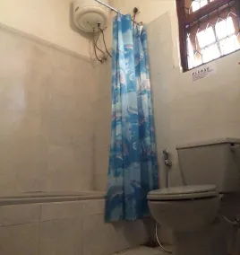 Fully furnished Villa for short/Long term rent with discount - Image 4