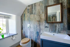 Courtyard Cottage Luxury Thatched Home Sleeps 4  (Pet Friendly) Near Gastro Pub - Image 5