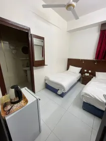 Nozol Luluat Sultanah Hostel - Image 4
