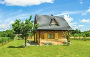 3 Bedroom Beach Front Home In Nidzica - Image 3