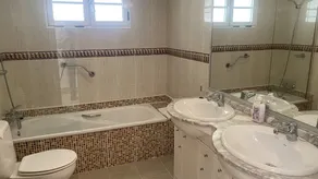 3 Bett 2 Bad mit beheiztem Pool, Wifi, Whirlpool, A / C, Billardtisch, T-Tennis, Sky Tv - Image 5