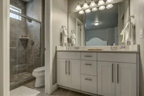 Luxury 3BD suite townhome w/ pool close to Zion. Great for groups! - Image 4