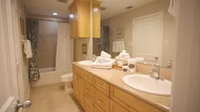 Corporate STR rental, Home away from home, minutes to Rice U Med center/ NRG - Image 4