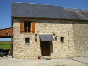 Écurie aménagée avec goût en gîte - Image 4