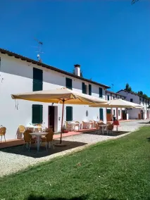 Agriturismo con piscina immerso nella natura La Bisa - Image 5
