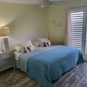 SUN,SEA,SAND! Ground Floor  Colony Cove. All New A/C. - Image 5