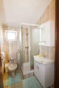 Object in the 1st Upper floor with satellite TV for 5-7 people - grill available - Image 2