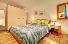 Apartment with pool, air conditioning, WLAN, barbecue - Image 3