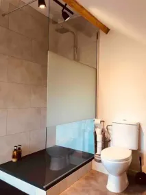 Cosy studio in a green country setting - Image 4