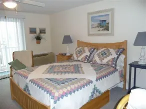 Slice Of Paradise At Hampton Beach, NH - Image 5