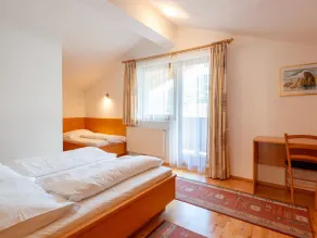 Mountain apartment with balcony for families - Image 5