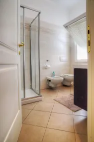 Penthouse à quelques mètres de la mer, 2 chambres 2 salles de bains, grande terrasse, 5 + 2 lits - Image 3