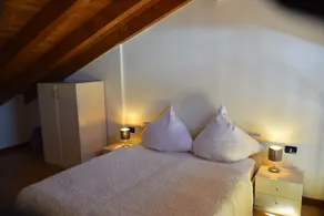 Elisabetta by Theater Home, con stupenda vista lago e piscina - Image 3