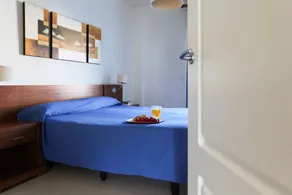Apartment 2 bedrooms 1 bathroom and terrace - Image 3