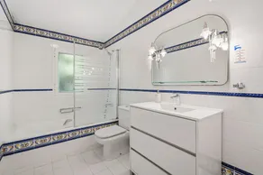 Luxusvilla mit Pool, Whirlpool und Meerblick und 5 Minuten zu Fuß zum Geschäft / Restaurants - Image 5