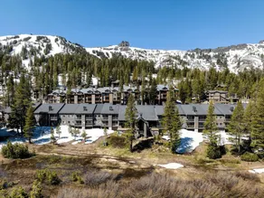 Room with Slopeside Access | Complimentary Wi-Fi - Image 4