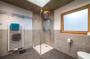 Appartement de vacances 'Chalet Riad 2' avec vue sur les montagnes et bain à remous extérieur - Image 3