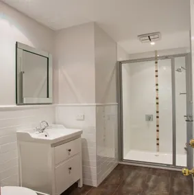 Acorn Studio at Oaktree Lodge - Image 2