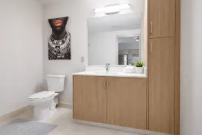 Cozy King Bed 1 BR Home 5min from DCA/Mall/DC/Grocery Stores - Rare Find - Image 3