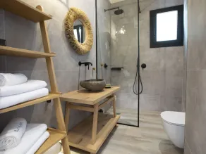 Villa ideal para familias con jardín, barbacoa y piscina privada | Vistas a la montaña | Ideal para trabajar remoto - Image 5