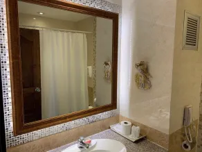 Rita Resort and Residence - Image 2