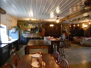 Rustic Lodge with private cabins / 6 person hot tub and camp fire - Image 2