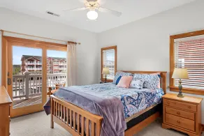 North Bay Retreat: Waterfront, Shared Pool, Fitness Center, Short Stays Anytime - Image 2