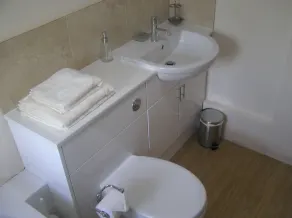Enchanting Grade II listed,Log Burner,allocated parking,town centre but secluded - Image 5