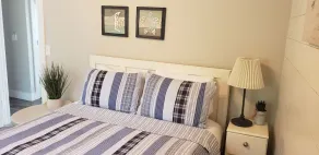 Lake Michigan Beachfront Cottage med kæmpe dæk og lav bløff - nyligt opdateret! - Image 4