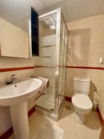 Sunny apartment 500m from the sea with 80m2 private terrace, - Image 4