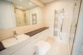 Spacious Central W1 Family Friendly 3-bed 2-bath. King bed. Walk to Oxford St - Image 2