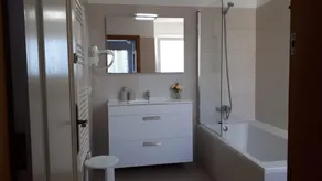 Komfortabel villa med pool, havudsigt tæt på Santo Tomas-stranden - Image 2