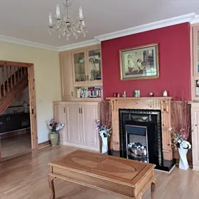 Spacious 6-Bed House 10 minutes from Knock Airport - Image 2