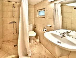 Villas Holidays - Image 2