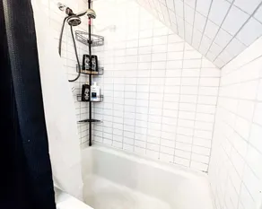 GREAT VALUE! 7 Beds, W/D, & Parking! - Image 2