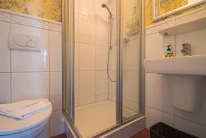 2 bedroom luxury apartment on the Kurpark near the beach with 2 balconies, 3 x TV, WiFi - Image 5