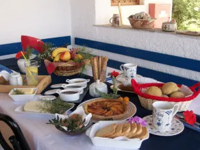 Maison d'hôtes avec vue, comme la famille, animal -Friendly, la qualité grec déjeuner, propre. - Image 5