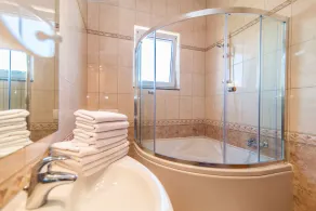 2-bedroom apartment AnaKatarina in Porec - Image 3
