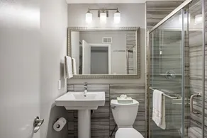 (BC1bL) Cute Condo, Walkable to Midtown, 1 Block from MARTA - Image 3