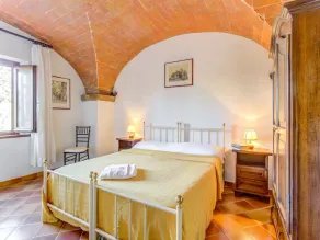 Countryside Holiday Home in Gambassi Terme with Garden - Image 2