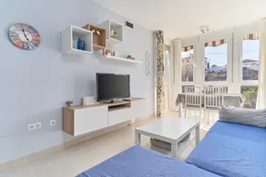 Apartamento 'Recreo 10' con terraza privada, Wi-Fi y aire acondicionado - Image 4