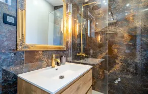 Luxurious Home In Trstenik - Image 3