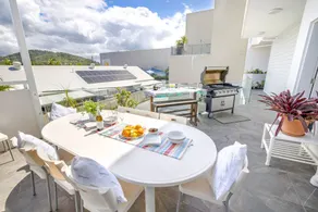Sleep 19 in the heart of Cabarita Beach, gateway to the Tweed Coast and Valley. - Image 5