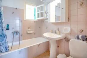 Evanna House in Saint Stephanos - Image 3