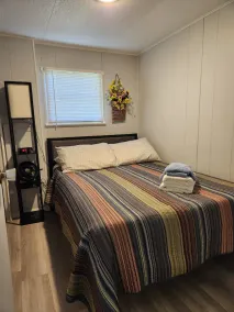 Seasonal Fully Furnished Mobile home - Image 4